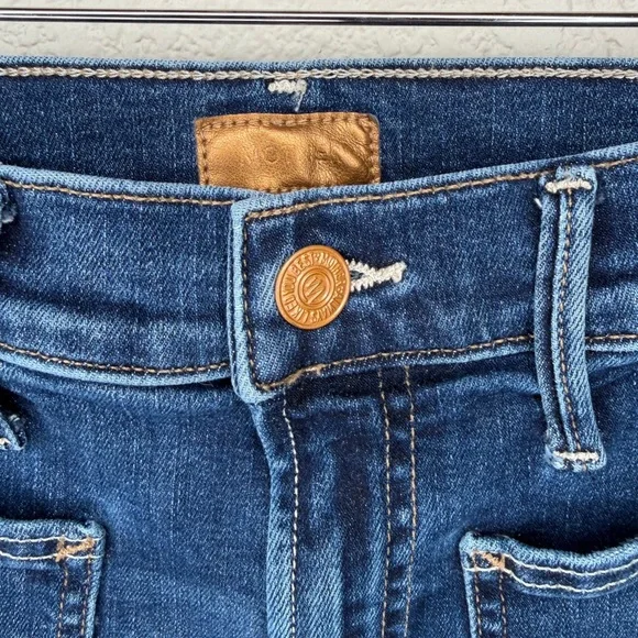 Mother Hustler Patch Pocket Ankle Jeans in Teaming Up Wash Size 25 Medium Wash